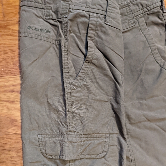 ⛰️🥾🎒 Columbia capris ⛰️🥾🎒 Size 6 - Picture 5 of 8